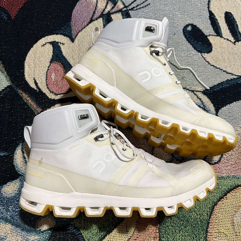 Men’s On Cloudrock Edge Raw Waterproof Hiking Boots